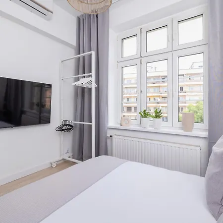 Sophrosyne Haven - Cozy 2BR for 4 - Kazimierz-2