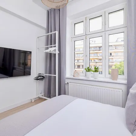 Sophrosyne Haven - Cozy 2BR for 4 - Kazimierz-3